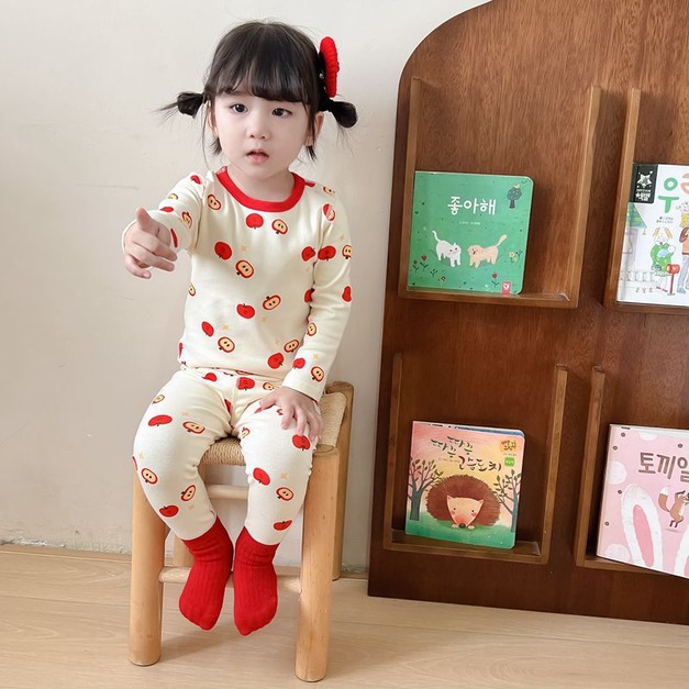 【HB015】繽紛小蘋果成套睡衣(長袖/長褲) 【HB015】繽紛小蘋果成套睡衣(長袖/長褲)