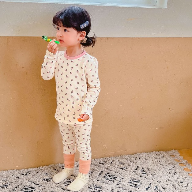 【HB014】繽紛粉色小花成套睡衣(長袖/長褲) 【HB014】繽紛粉色小花成套睡衣(長袖/長褲)