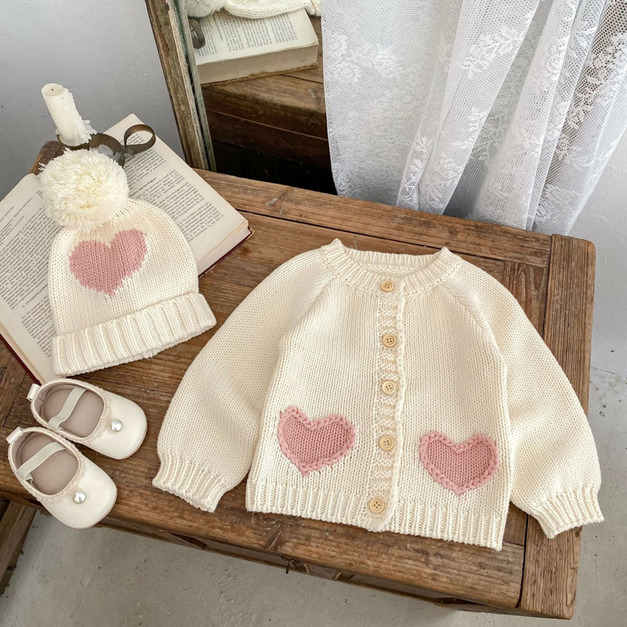 【BO079】甜美刺繡愛心針織長袖外套(1色) 【BO079】甜美刺繡愛心針織長袖外套(1色)