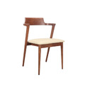 Zoey 北美胡桃木餐椅-牛皮坐墊 Zoey 北美胡桃木餐椅-牛皮坐墊