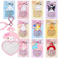 ▲特價 Sanrio 三麗鷗 文字貼紙串珠鑰匙圈 (2025角色大賞 愛自己) 美樂蒂 大耳狗 ▲特價 Sanrio 三麗鷗 文字貼紙串珠鑰匙圈 (2025角色大賞 愛自己) 美樂蒂 大耳狗