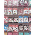 Sanrio 三麗鷗 Hello Kitty 造型PVC髮夾 兩入組 (Kitty50週年經典)_1 Sanrio 三麗鷗 Hello Kitty 造型PVC髮夾 兩入組 (Kitty50週年經典)_1