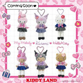 ▲免運特價【預購】Sanrio 美樂蒂 愛心扣環長腿玩偶吊飾 (白皮制服 NIC長腿系列)_2 ▲免運特價【預購】Sanrio 美樂蒂 愛心扣環長腿玩偶吊飾 (白皮制服 NIC長腿系列)_2