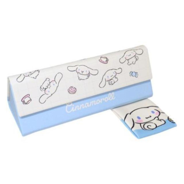 Sanrio 三麗鷗 大耳狗 折疊眼鏡盒附拭鏡布 (藍動作款) Sanrio 三麗鷗 大耳狗 折疊眼鏡盒附拭鏡布 (藍動作款)