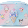 ▲新品特價 Sanrio 三麗鷗大集合 皮質拉連化妝包 (夏日冰淇淋專賣店)_4 ▲新品特價 Sanrio 三麗鷗大集合 皮質拉連化妝包 (夏日冰淇淋專賣店)_4