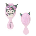 【現貨+預購】Sanrio 三麗鷗 造型手拿梳 (水鑽款) Kitty 美樂蒂 大耳狗 酷洛米_4 【現貨+預購】Sanrio 三麗鷗 造型手拿梳 (水鑽款) Kitty 美樂蒂 大耳狗 酷洛米_4