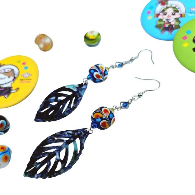 琉璃珠葉子系列耳環-Glass Beads Earrings 藍色孔雀之珠 琉璃珠葉子系列耳環-Glass Beads Earrings 藍色孔雀之珠