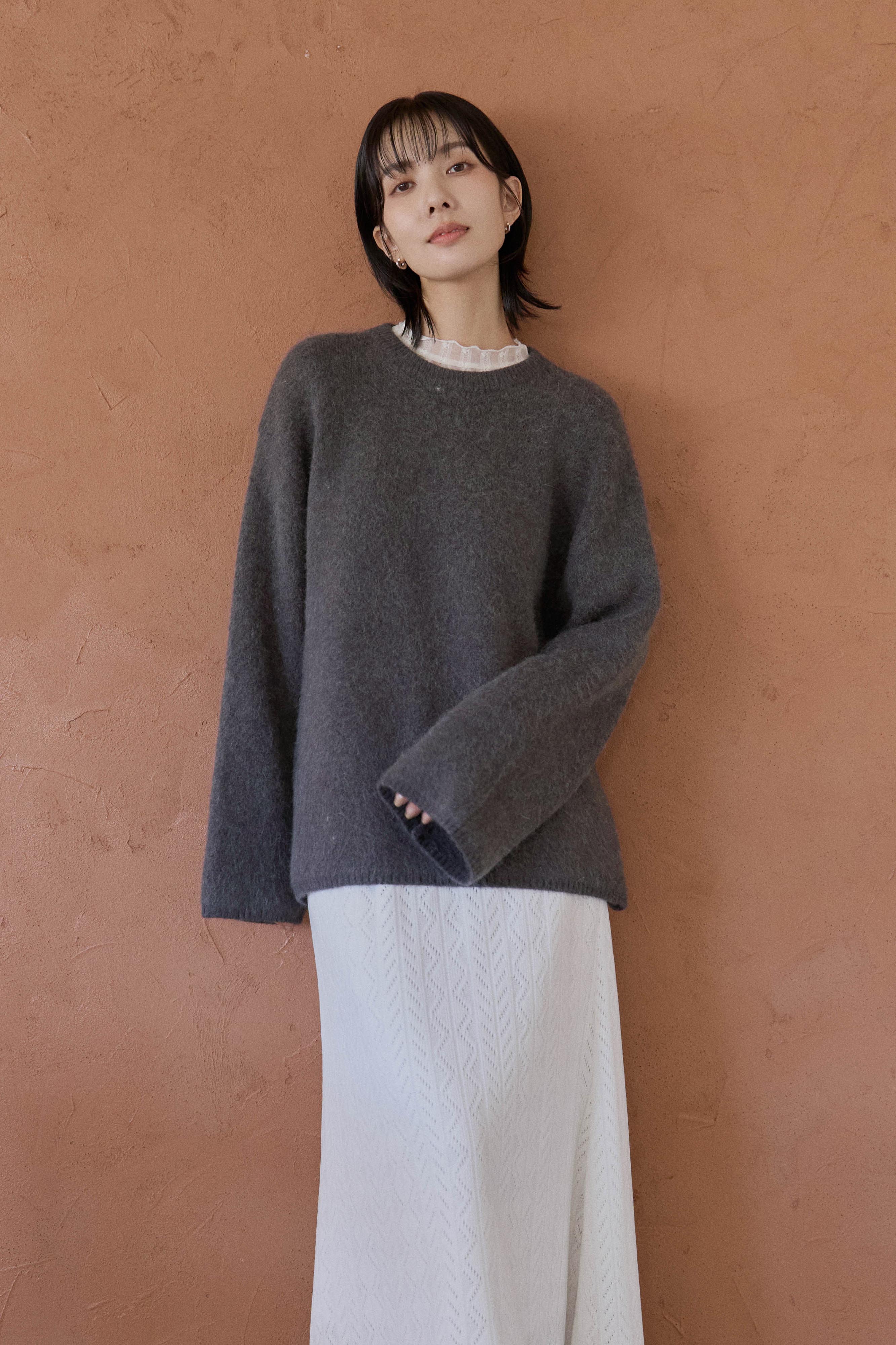 毛毛寬袖圓領毛衣 毛毛寬袖圓領毛衣