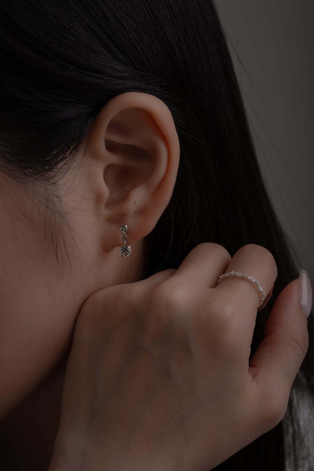 日本直送 | 垂墜雙鑽鋯石.U型耳夾 - 銀色/玫瑰金色