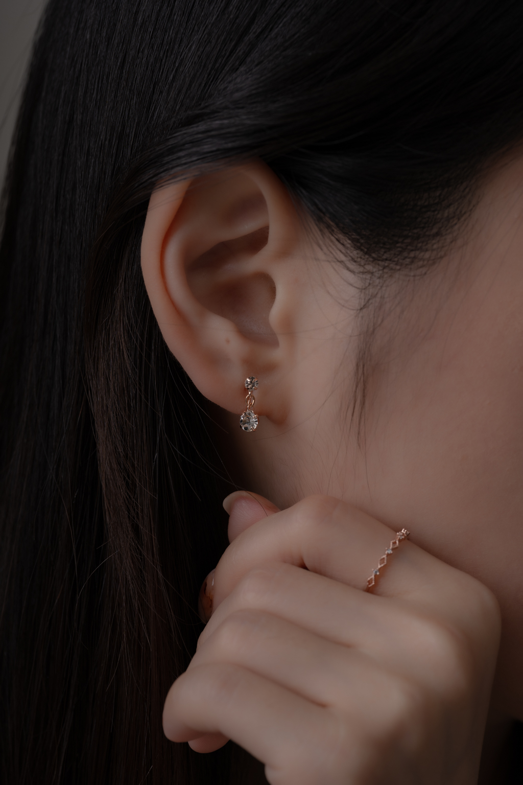 日本直送 | 垂墜雙鑽鋯石.U型耳夾 - 銀色/玫瑰金色