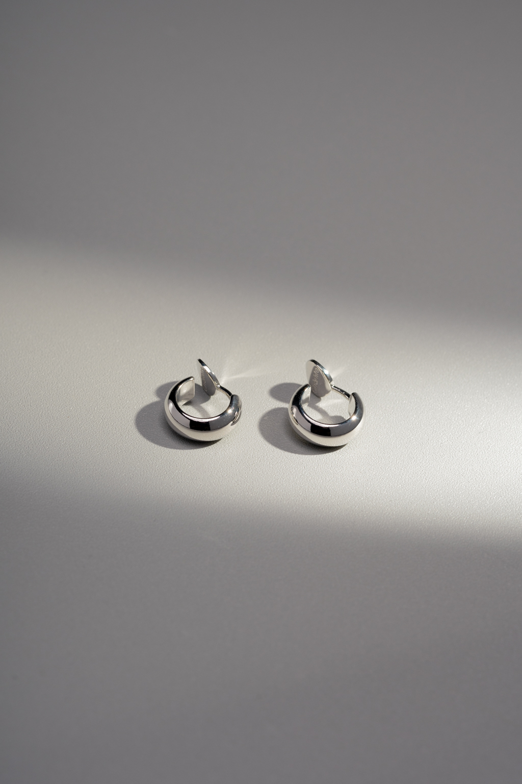 極簡小 C 圈.蚊香盤耳夾-銀色/金色