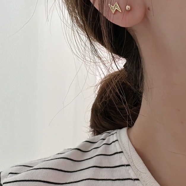 韓 925silver 閃電鎖球耳環(單隻販售)