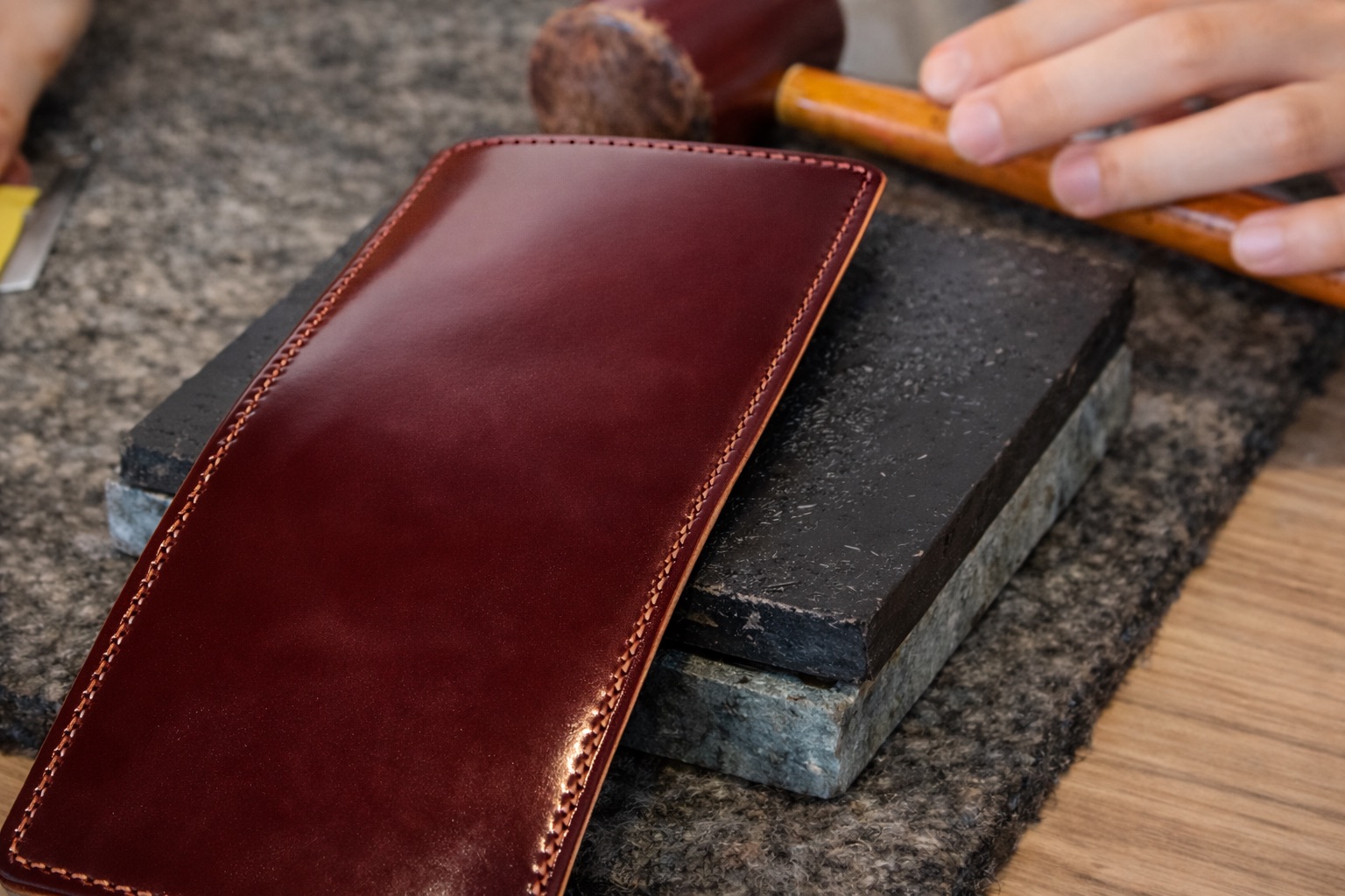 馬臀皮高密度皮革結構近拍