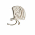 Mushie Ribbed Baby Bonnet 嬰兒繫帶軟帽_4 Mushie Ribbed Baby Bonnet 嬰兒繫帶軟帽_4