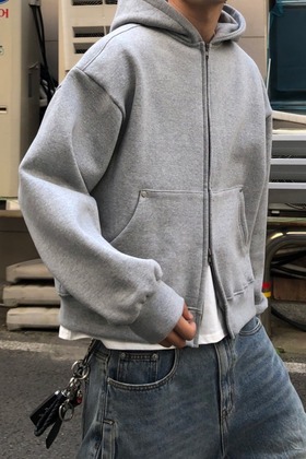 boxy廓形鉚釘短款拉鍊棉外套 boxy廓形鉚釘短款拉鍊棉外套