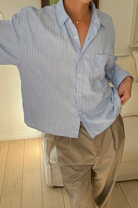 boxy短寬滑面寬條紋襯衫 boxy短寬滑面寬條紋襯衫