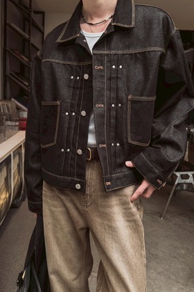 疊層鉚釘原色牛仔丹寧夾克 疊層鉚釘原色牛仔丹寧夾克