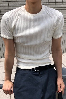 金泰亨同款 插肩袖 肌肉修身 顯壯合身短袖上衣 金泰亨同款 插肩袖 肌肉修身 顯壯合身短袖上衣