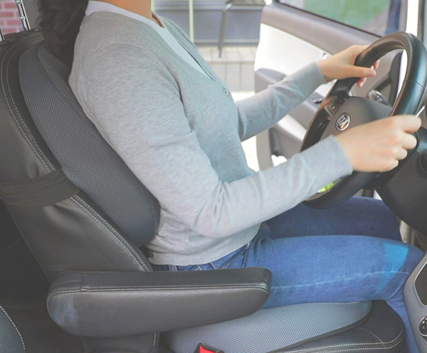 可以用在駕駛座的 Aikaa