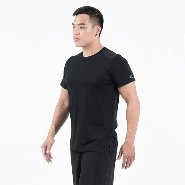 【GLADE.】Eyelet 後網眼上衣 【GLADE.】Eyelet 後網眼上衣