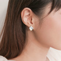 晨瓣露珠 - 純銀花瓣珍珠耳環 天然淡水珍珠_2 晨瓣露珠 - 純銀花瓣珍珠耳環 天然淡水珍珠_2