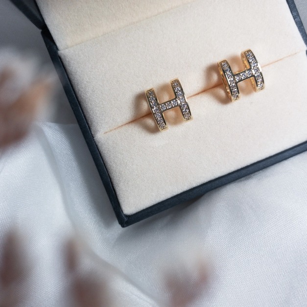 字母H水鑽立體設計耳環 (925銀) 字母H水鑽立體設計耳環 (925銀)
