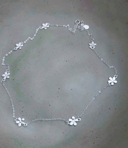 |純銀項鏈 925|爭妍 • 小花 項鍊素鏈銀鏈簡約 單只販售 |純銀項鏈 925|爭妍 • 小花 項鍊素鏈銀鏈簡約 單只販售