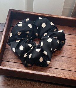 |大腸圈|溫柔 • 點點澎澎 布藝髮圈髮束髮飾 單支販售 |大腸圈|溫柔 • 點點澎澎 布藝髮圈髮束髮飾 單支販售