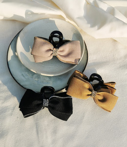 |鯊魚夾|祕密花園 ‧ 鋯石描邊蝴蝶結 髮夾髮飾盤髮 單隻販售 |鯊魚夾|祕密花園 ‧ 鋯石描邊蝴蝶結 髮夾髮飾盤髮 單隻販售