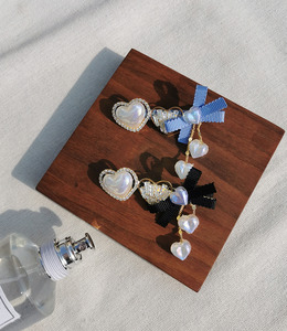 |壓夾|蒹葭 ‧ 愛心珍珠蝴蝶結 髮夾髮飾 單只販售 |壓夾|蒹葭 ‧ 愛心珍珠蝴蝶結 髮夾髮飾 單只販售