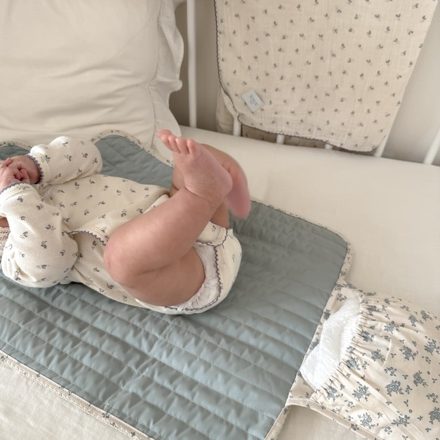 【預購】to you | 日本製・清新小花外出尿布墊 *new 【預購】to you | 日本製・清新小花外出尿布墊 *new