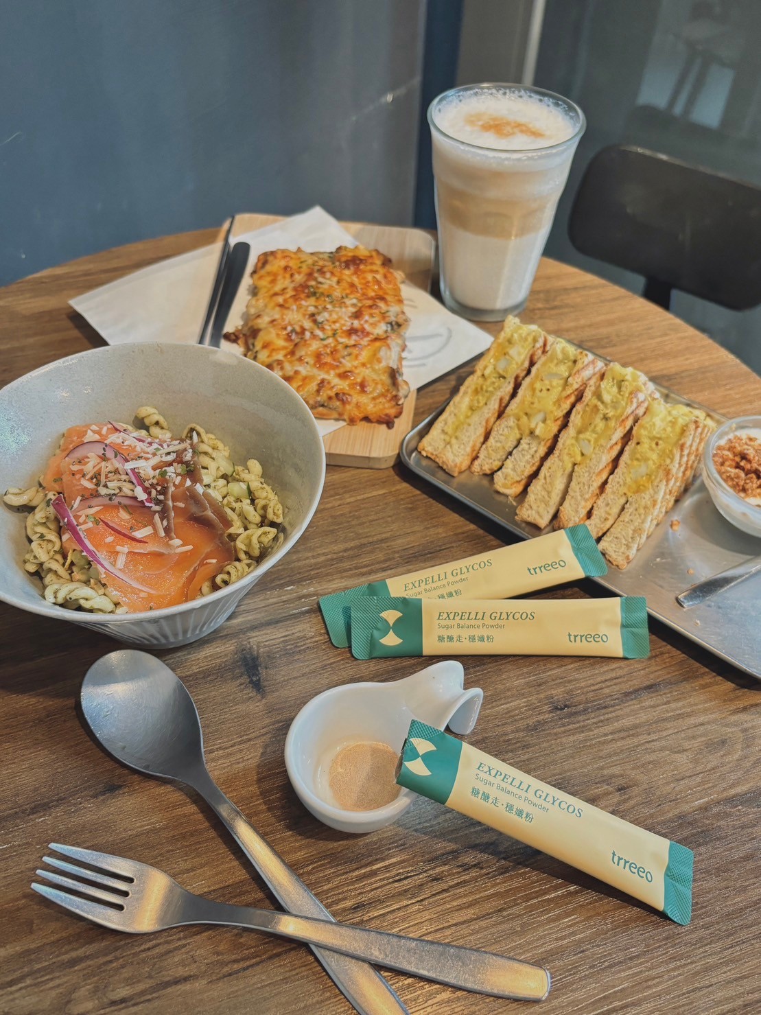 外食、聚餐難免吃到澱粉類,就靠糖醣走穩孅粉來維持醣類正常代謝!