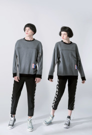 【中性款】造型長拉鍊圓領運動衫 【中性款】造型長拉鍊圓領運動衫