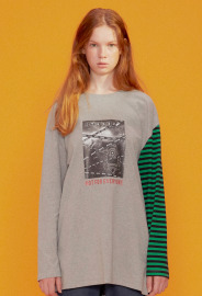 【中性款】袖子條紋拼接圓領長袖上衣/麻灰色 【中性款】袖子條紋拼接圓領長袖上衣/麻灰色