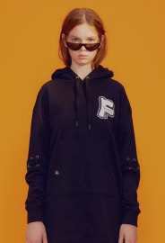 【女款】袖綁帶連帽洋裝/黑色 【女款】袖綁帶連帽洋裝/黑色