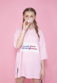 【中性款】寬鬆落肩 Polo shirt/粉紅色 【中性款】寬鬆落肩 Polo shirt/粉紅色