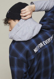 【中性款】假兩件連帽套頭襯衫/藍黑格 【中性款】假兩件連帽套頭襯衫/藍黑格