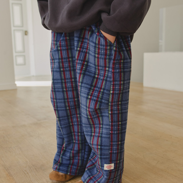 大推!! HIKIKI 家的冬季經典格紋長褲 大推!! HIKIKI 家的冬季經典格紋長褲