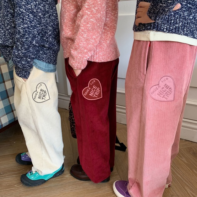 秋冬小朋友最實穿的燈芯絨寬褲來了! 4色 秋冬小朋友最實穿的燈芯絨寬褲來了! 4色