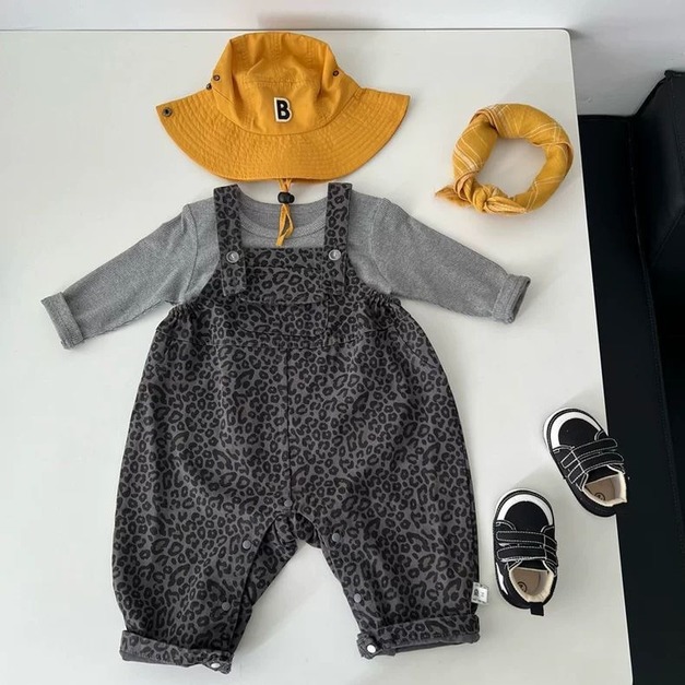 灰羅紋上衣+深灰豹紋吊帶褲 一套裝 灰羅紋上衣+深灰豹紋吊帶褲 一套裝