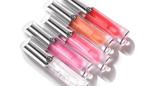 Giorgio Armani 訂製奢光潤唇蜜 (銀管唇蜜) Giorgio Armani 訂製奢光潤唇蜜 (銀管唇蜜)