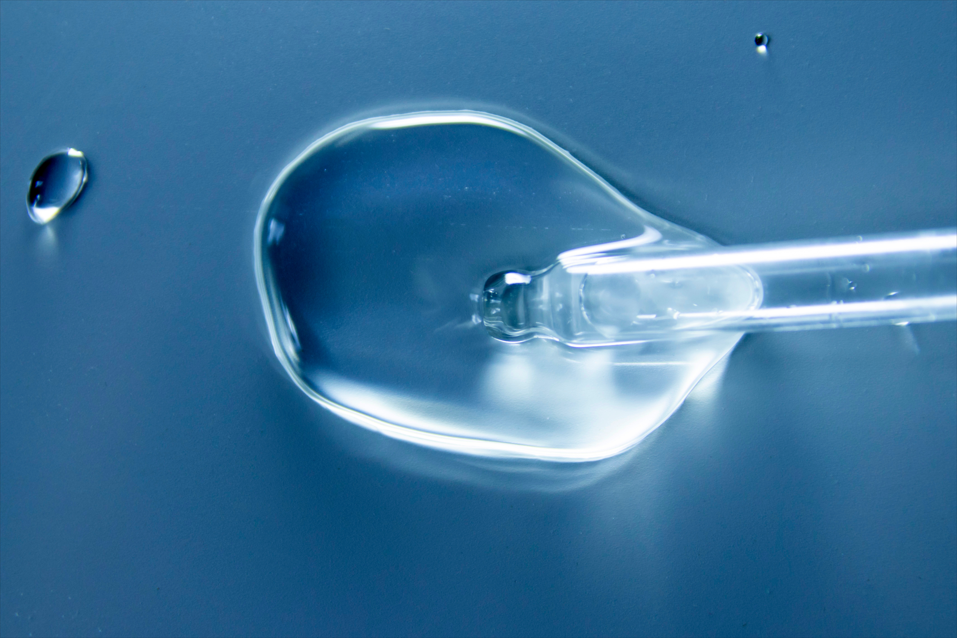 睫毛精華液挑選方式一:選擇能穩固基底並強健生長的有效成分