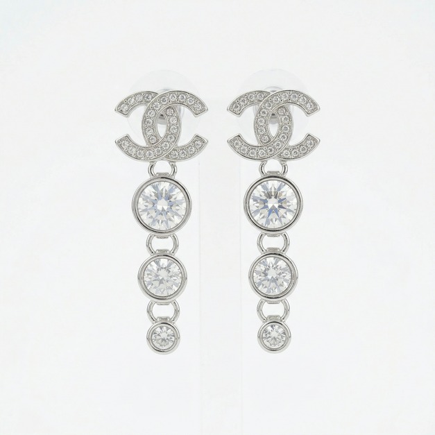 CHANEL 銀色圓鑽耳環 CHANEL 銀色圓鑽耳環