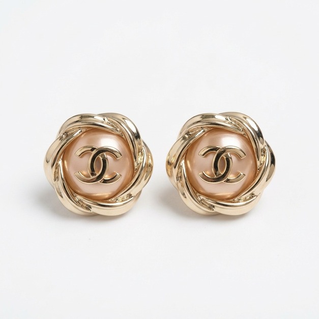 CHANEL 粉晶字母圓環耳環 CHANEL 粉晶字母圓環耳環