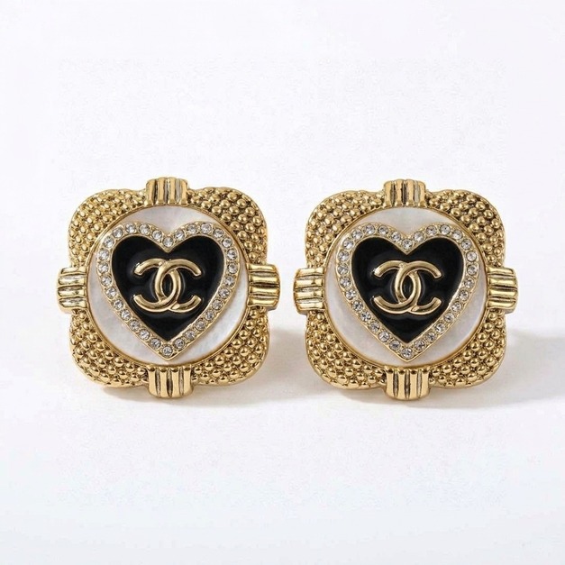 CHANEL 菱形金框雙C耳環 CHANEL 菱形金框雙C耳環