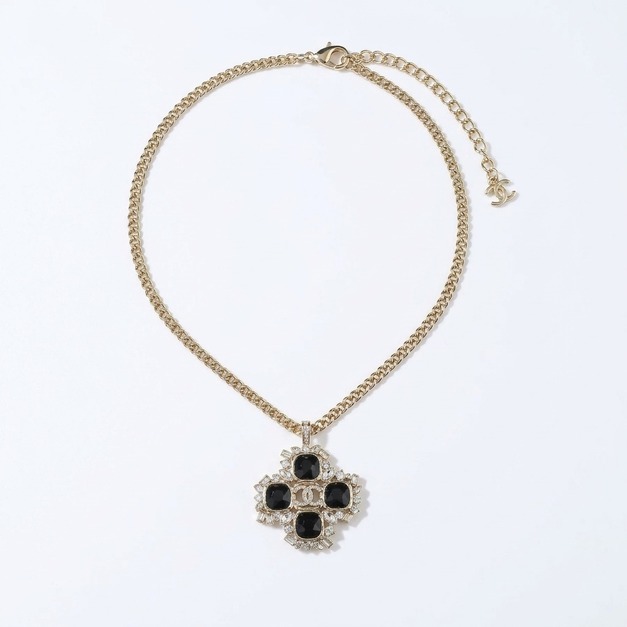 CHANEL 黑色寶石十字花項鍊 CHANEL 黑色寶石十字花項鍊