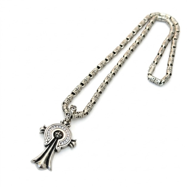 CHROME HEARTS 馬蹄鐵十字架項鍊 CHROME HEARTS 馬蹄鐵十字架項鍊