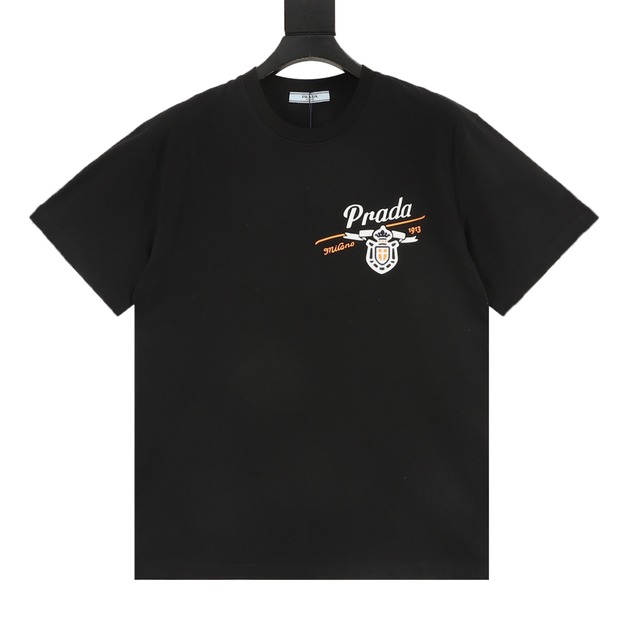 PRADA 徽章字母刺繡短袖 (黑) PRADA 徽章字母刺繡短袖 (黑)