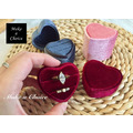 H201204【現貨】復古愛心型絲絨雙戒盒對戒盒首飾盒婚戒盒求婚【粉色、酒紅、灰藍色】_1 H201204【現貨】復古愛心型絲絨雙戒盒對戒盒首飾盒婚戒盒求婚【粉色、酒紅、灰藍色】_1