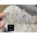 A250302【現貨】奢華感閃亮精緻銀色水鑽公主皇冠王冠。新娘飾品成年寫真生日派對_4 A250302【現貨】奢華感閃亮精緻銀色水鑽公主皇冠王冠。新娘飾品成年寫真生日派對_4